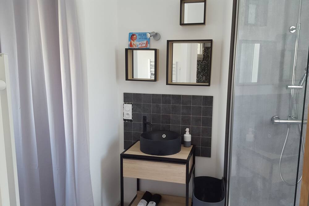 Photo of Others in Neuville-de-Poitou