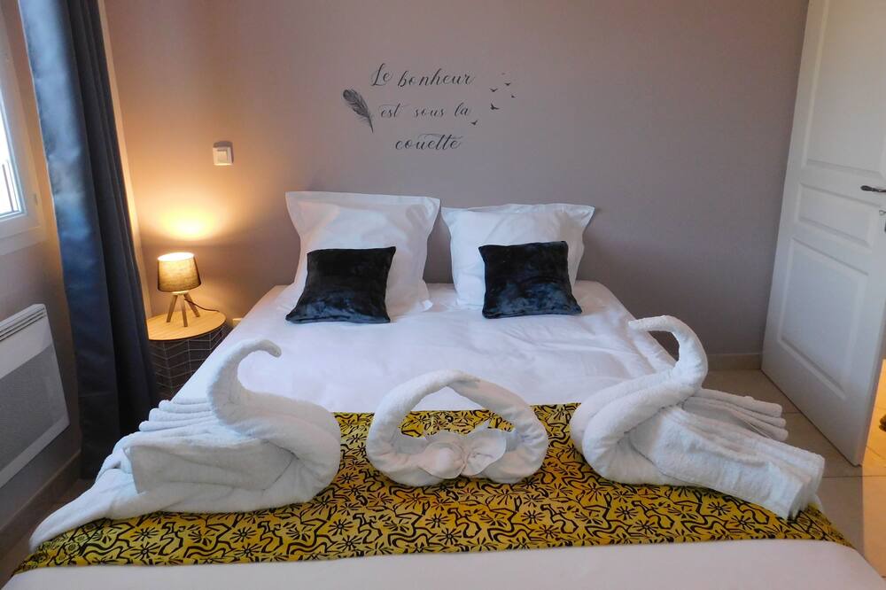 Photo of Bedroom in Lussas