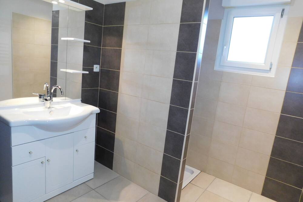 Photo of Bathroom in Lussas