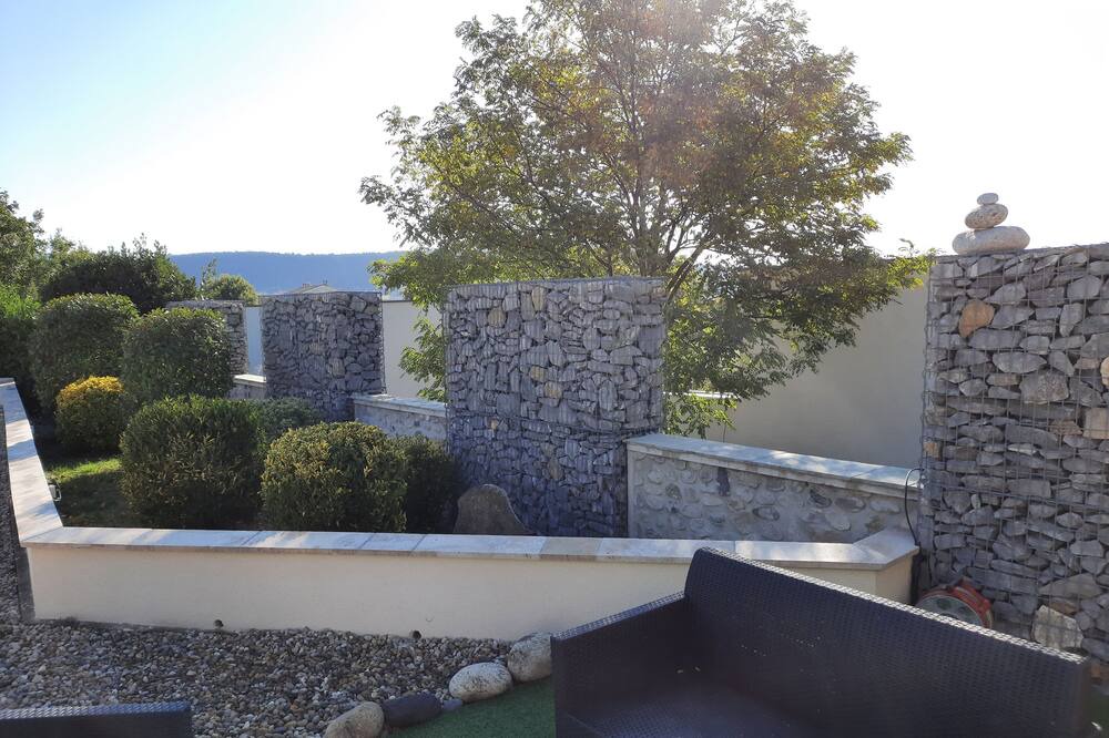 Photo of Patio Balcony in Lussas