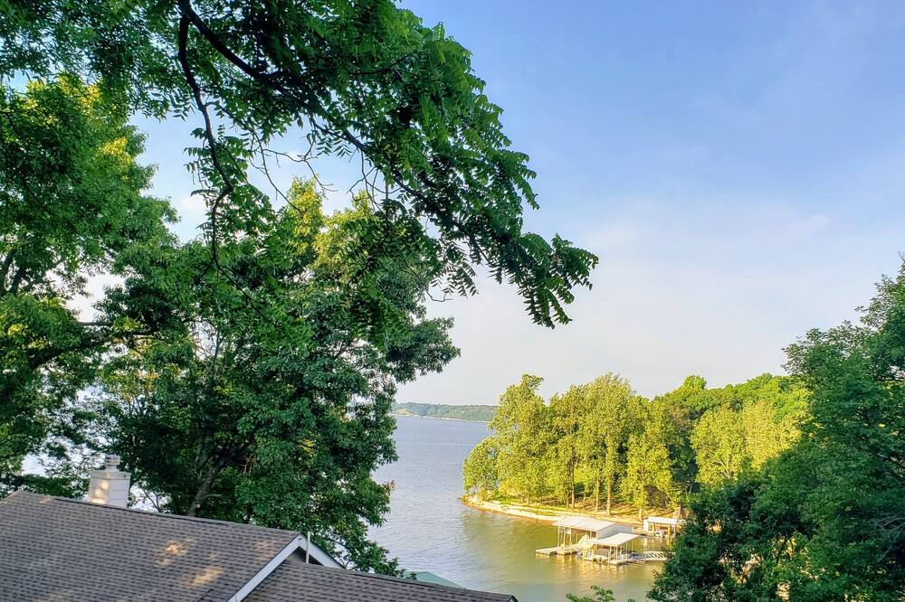 Photo of Outdoor in Cleora