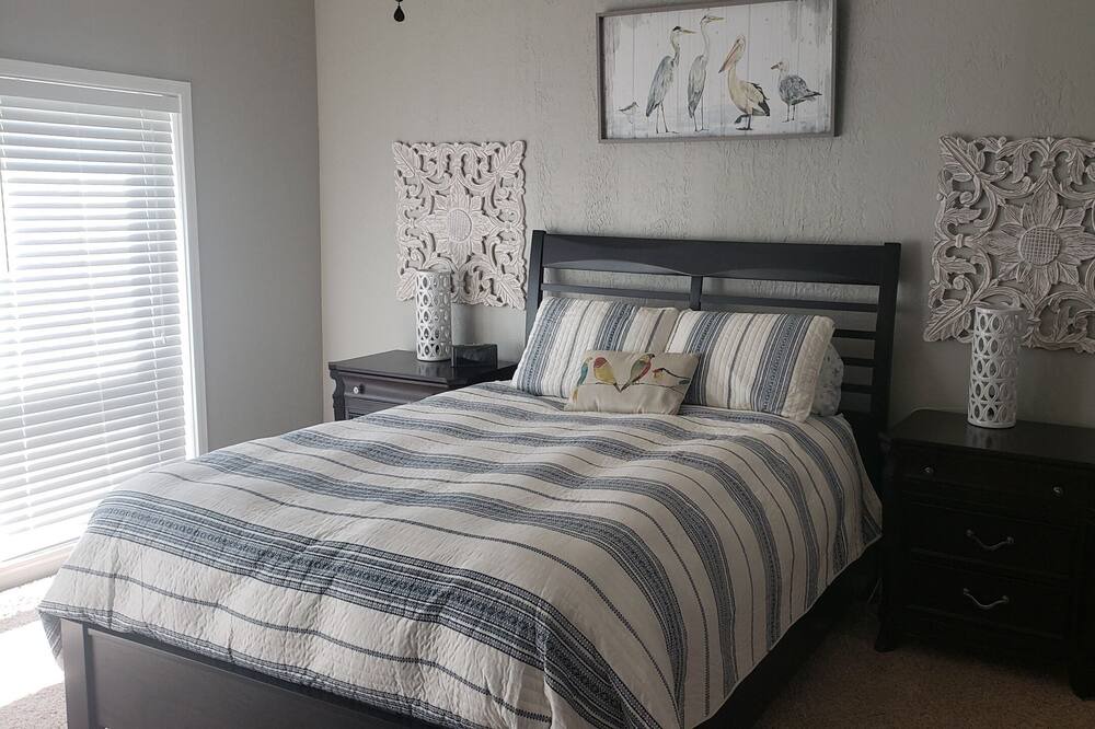 Photo of Bedroom in Cleora