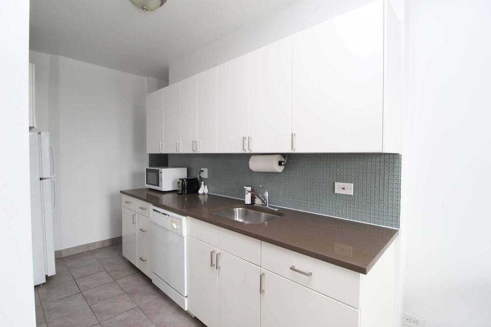Photo of Kitchen in East Hyde Park