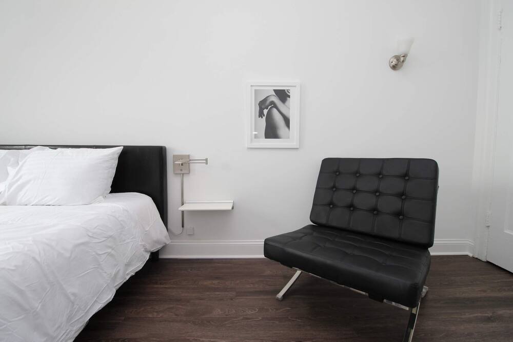 Photo of Bedroom in East Hyde Park
