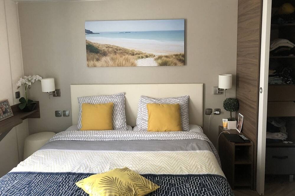 Photo of Bedroom in Les Moutiers-en-Retz