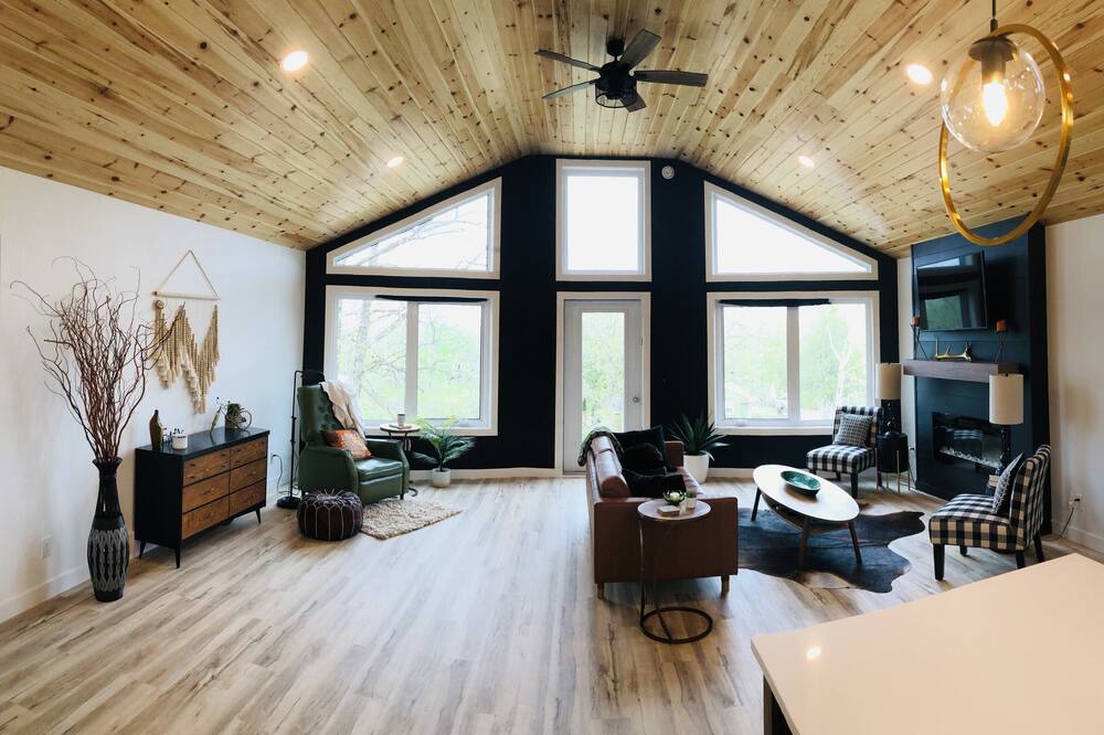 Photo of Livingroom in Hillside Beach