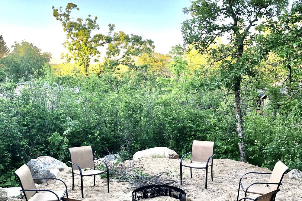 Photo of Patio Balcony in Hillside Beach