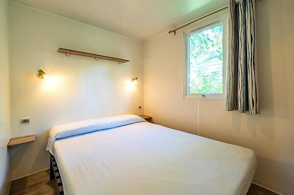 Photo of Bedroom in Ivry-la-Bataille