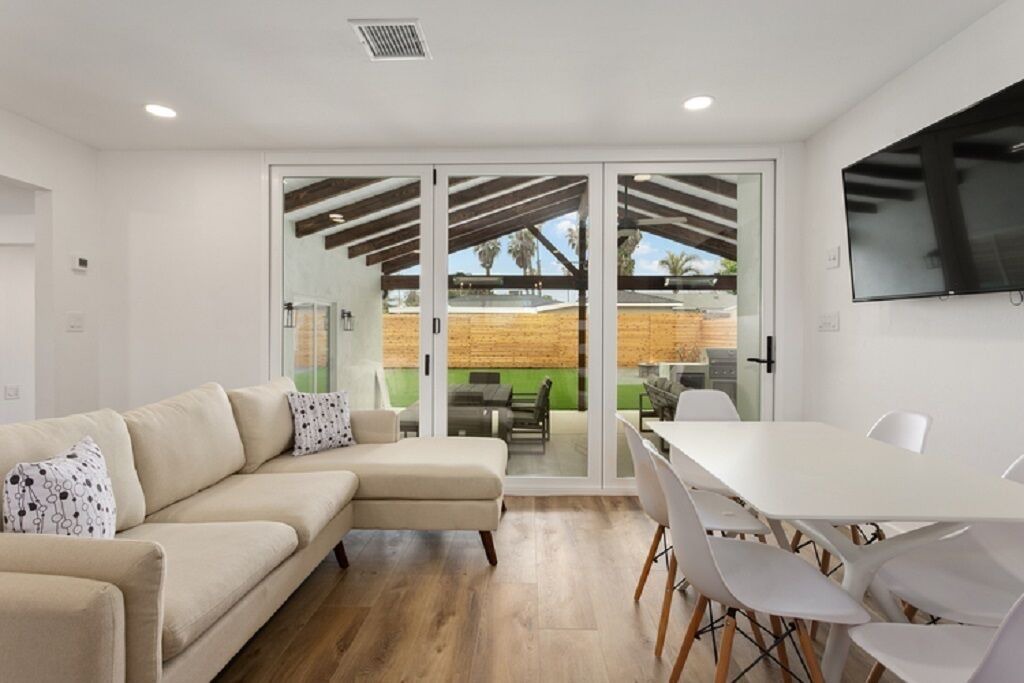 Photo of Livingroom in South Oceanside