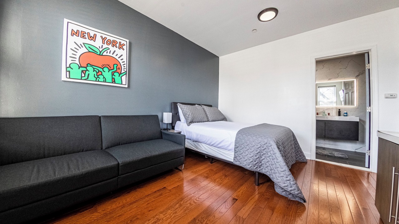 Photo of Bedroom in Union City