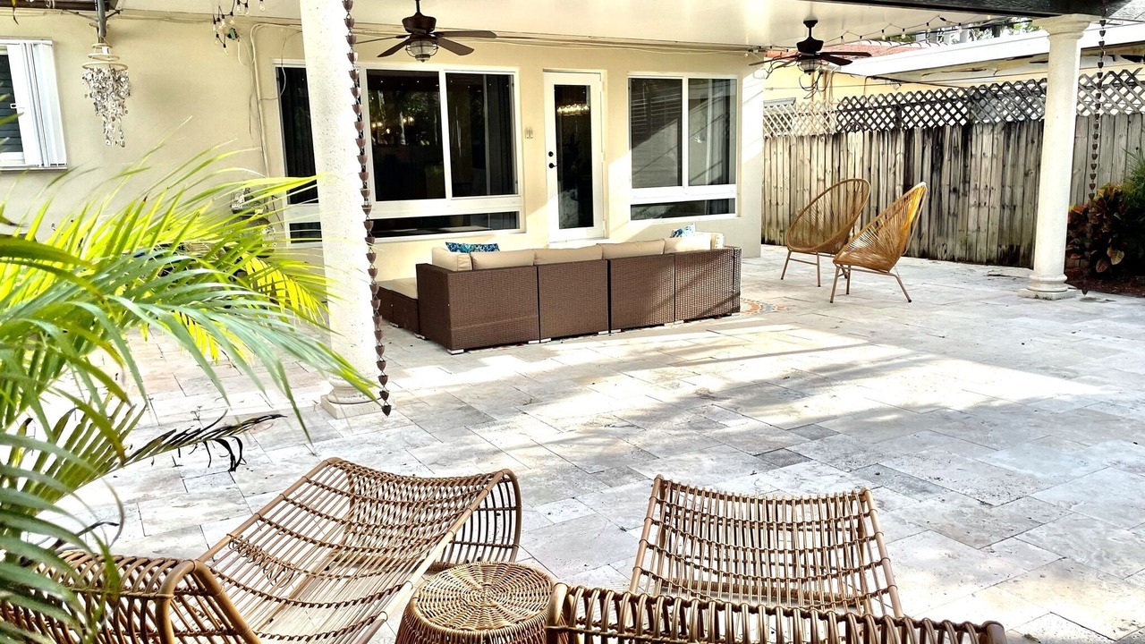 Photo of Patio Balcony in Downtown Hollywood