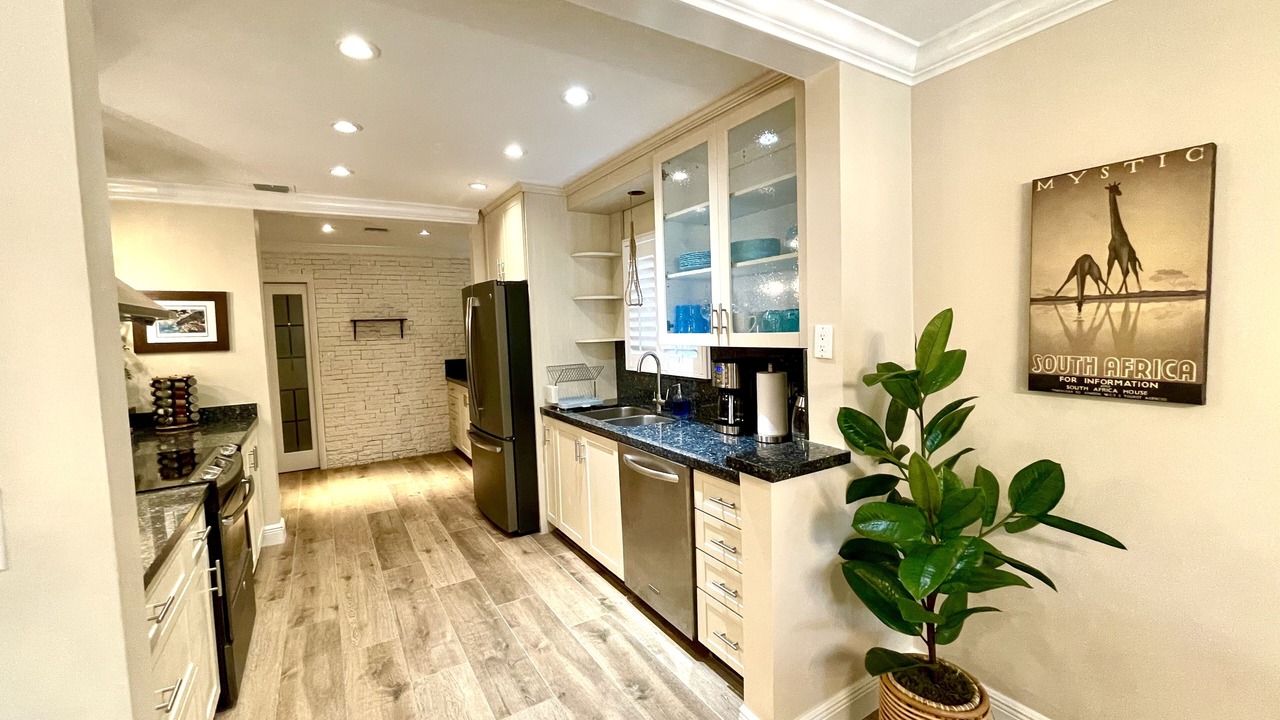Photo of Kitchen in Downtown Hollywood
