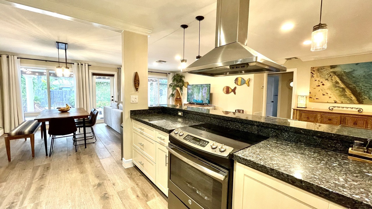 Photo of Kitchen in Downtown Hollywood