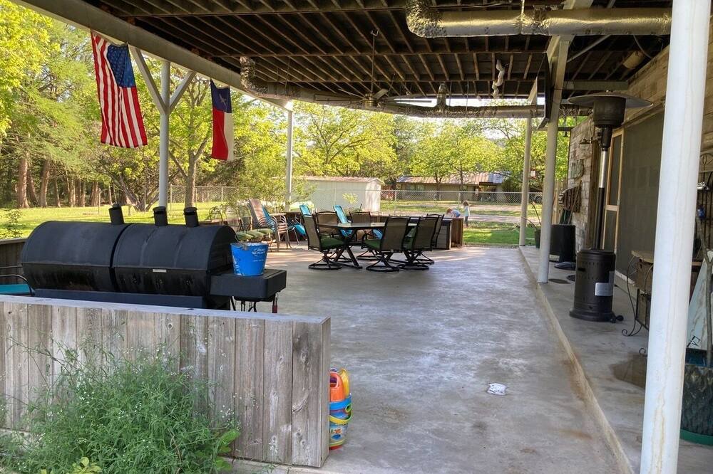 Photo of Patio Balcony in Leakey