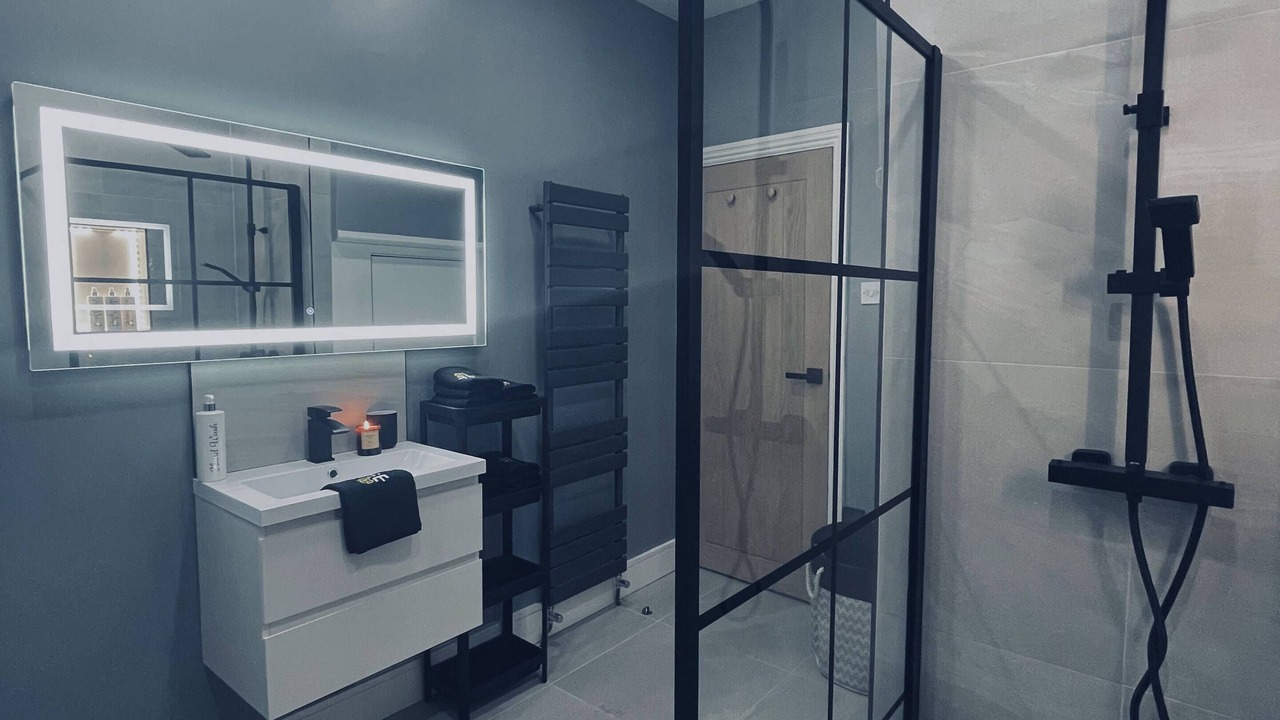 Photo of Others in Everton