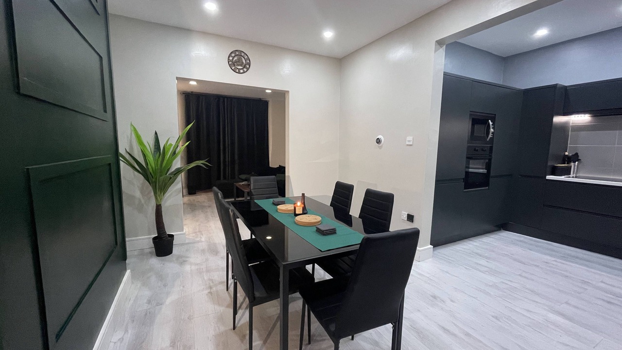 Photo of Livingroom in Everton