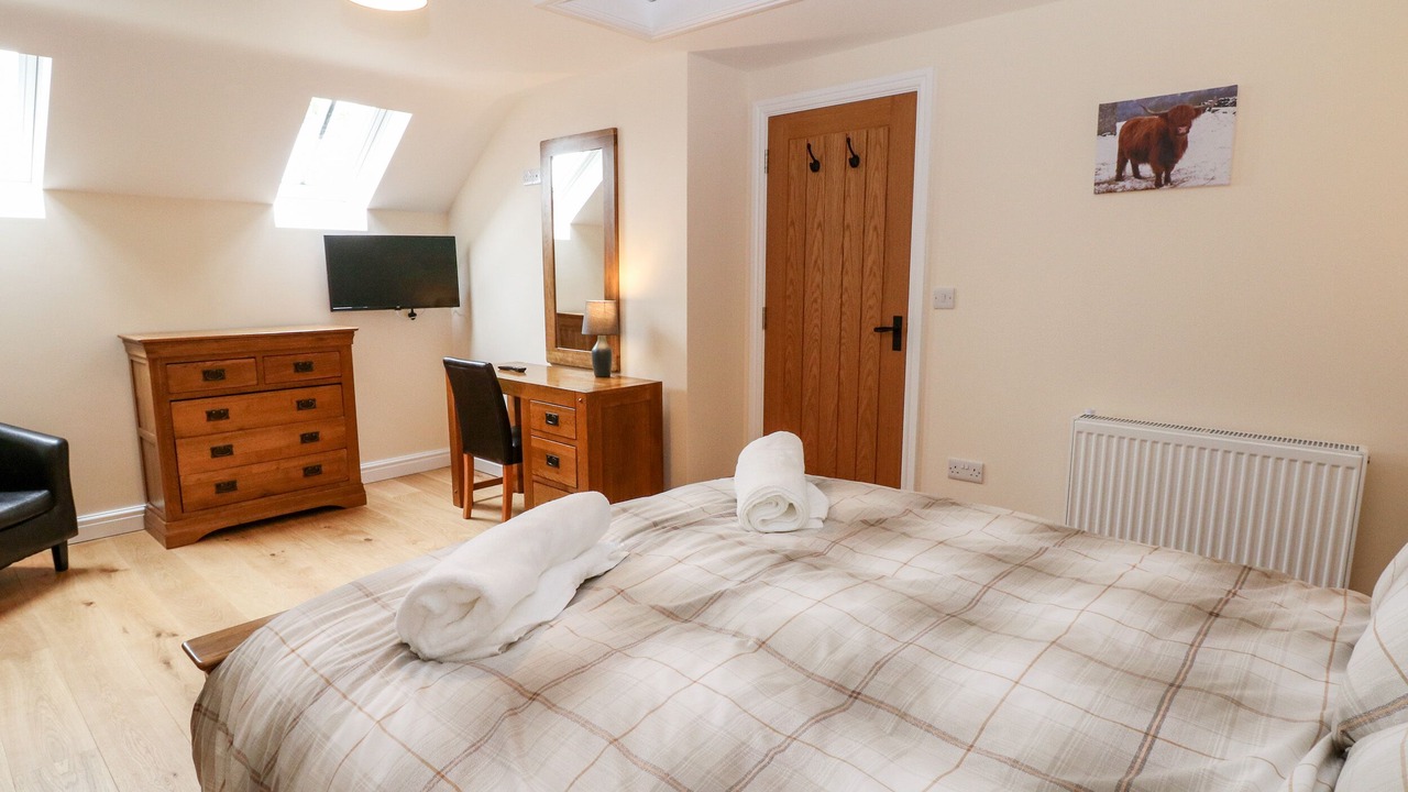 Photo of Others in Alstonfield