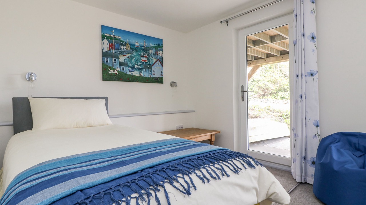 Photo of Others in Gillan