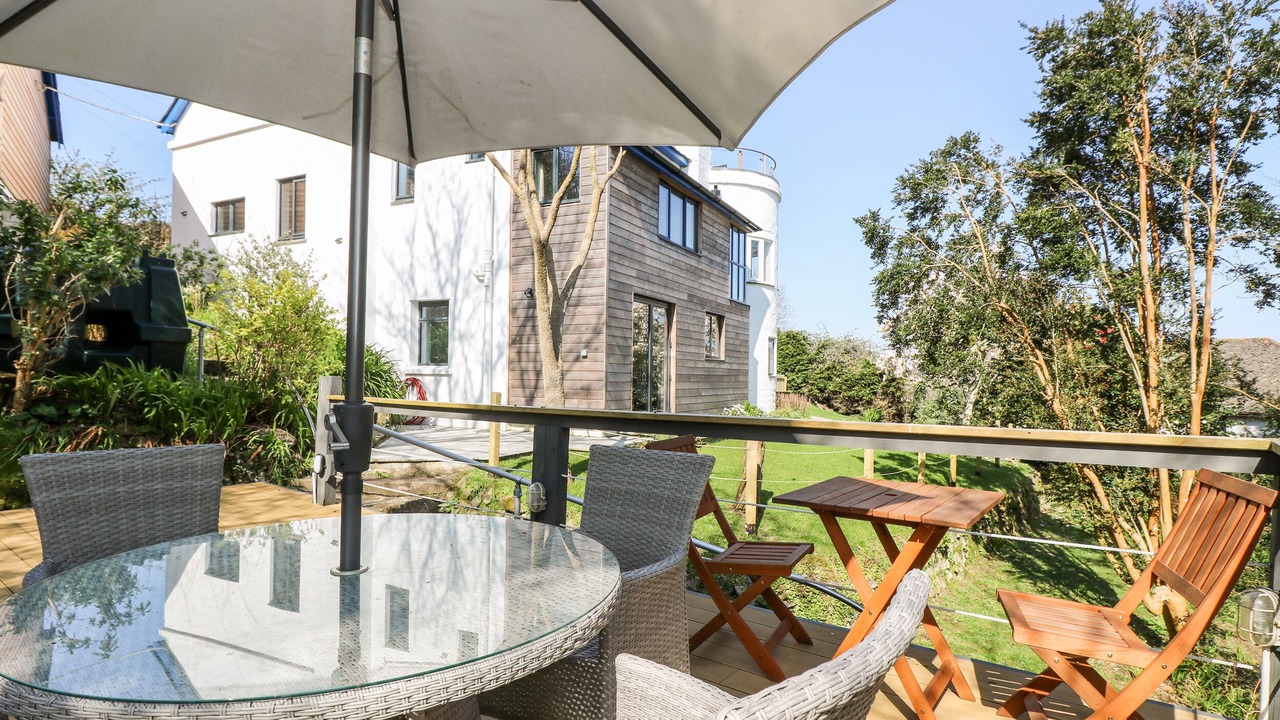 Photo of Others in Gillan