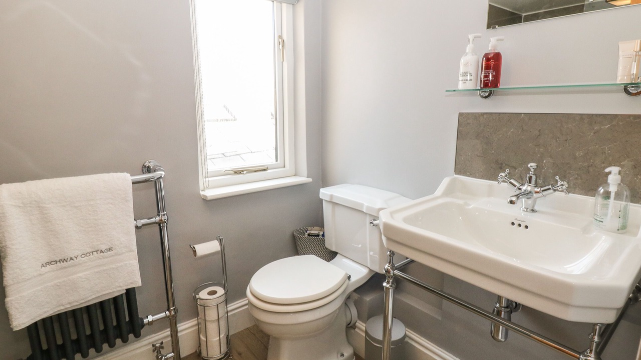 Photo of Bathroom in Crich