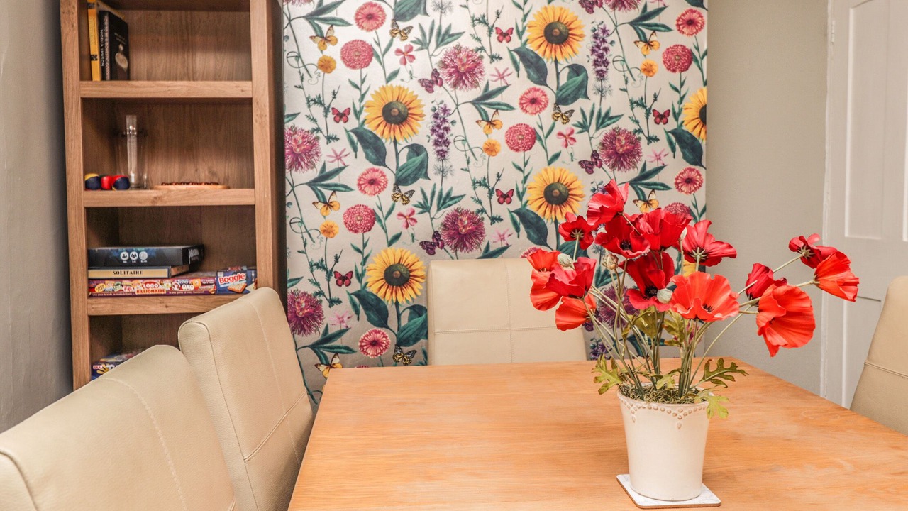 Photo of Others in Deal