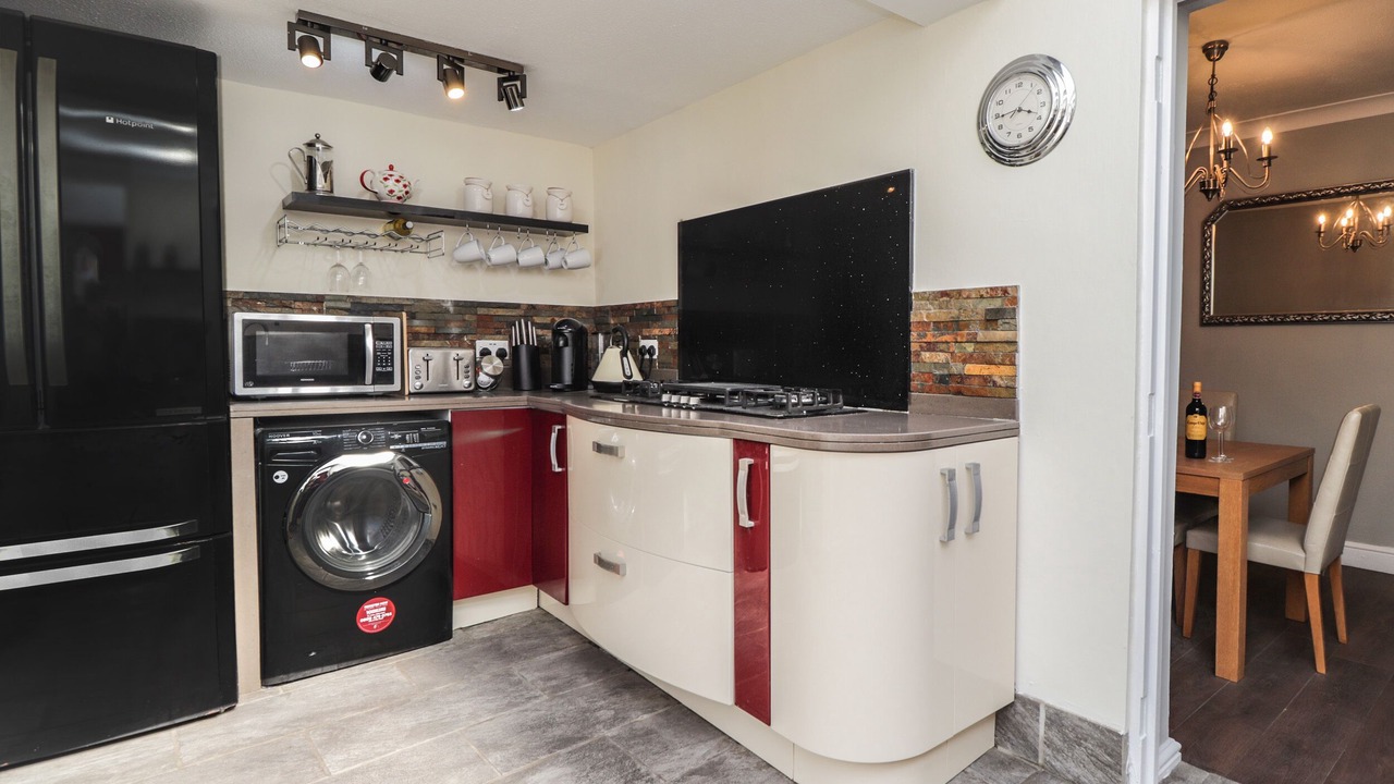 Photo of Others in Deal