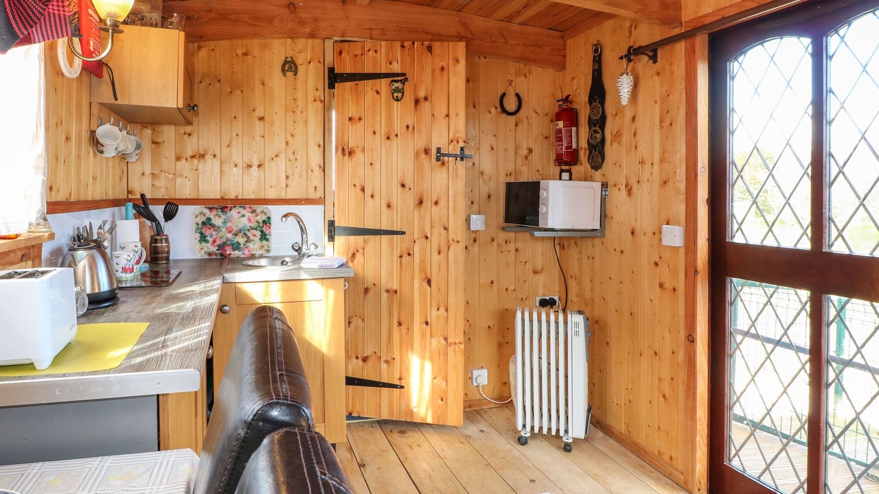 Photo of Others in Crich