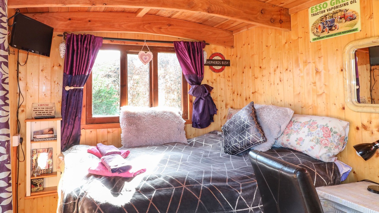 Photo of Others in Crich