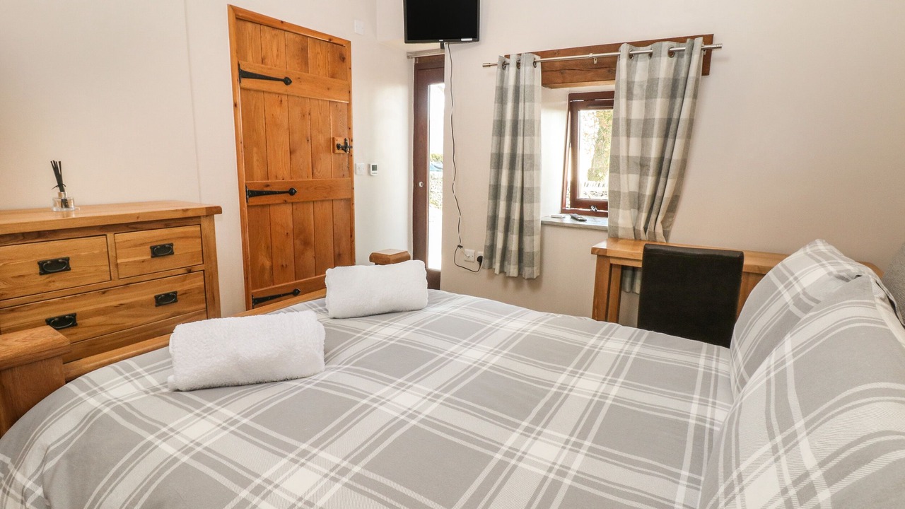 Photo of Others in Alstonfield