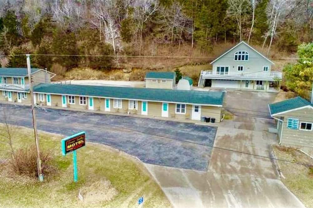 Photo of Outdoor in Lansing