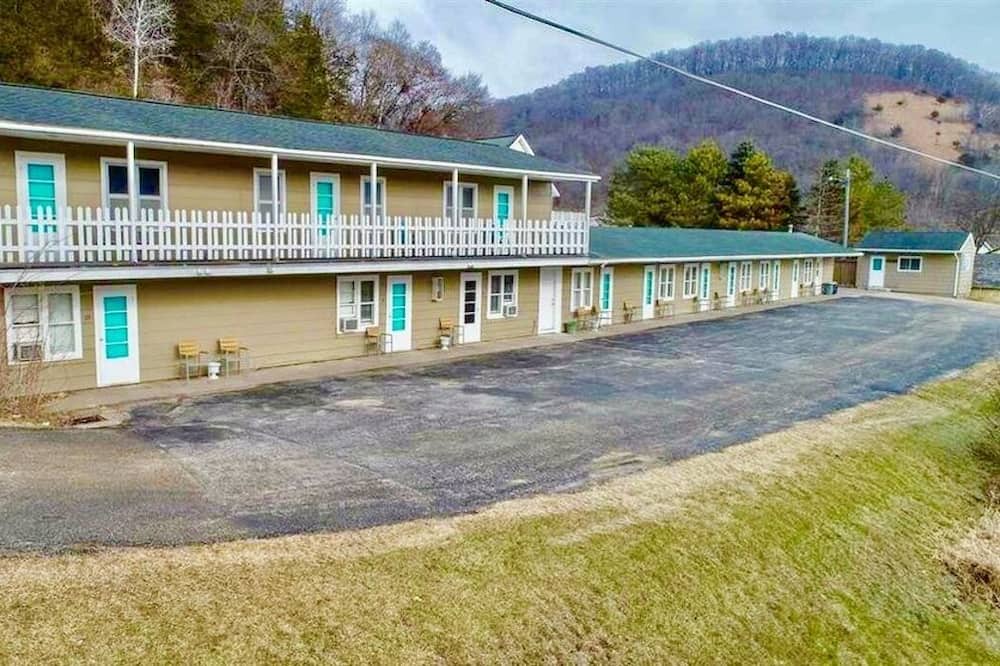 Photo of Outdoor in Lansing