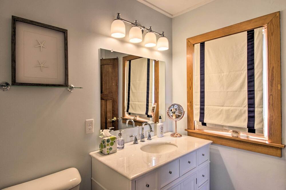 Photo of Bathroom in East Gull Lake