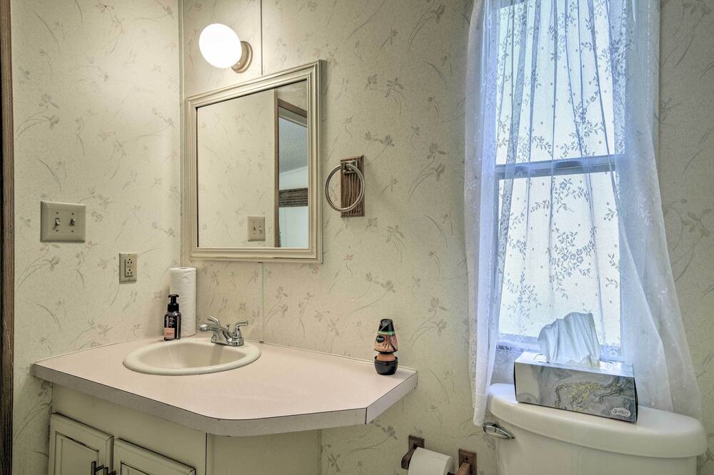 Photo of Bathroom in Semora