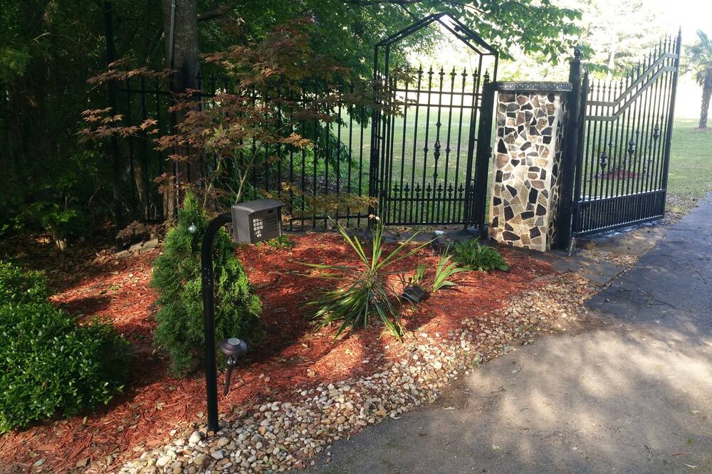 Photo of Outdoor in Hampton