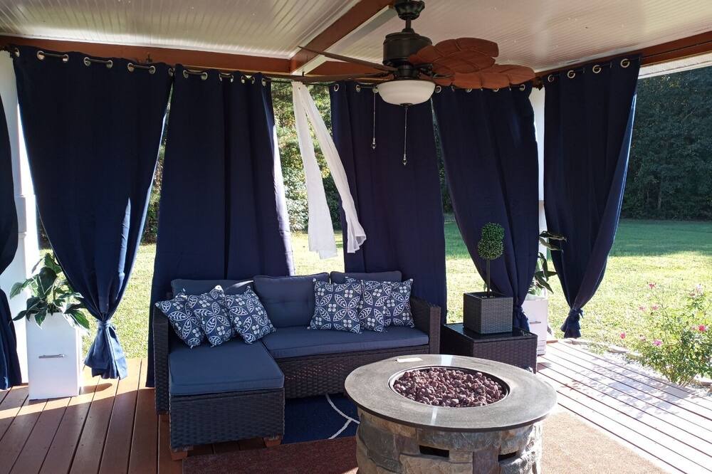 Photo of Livingroom in Hampton