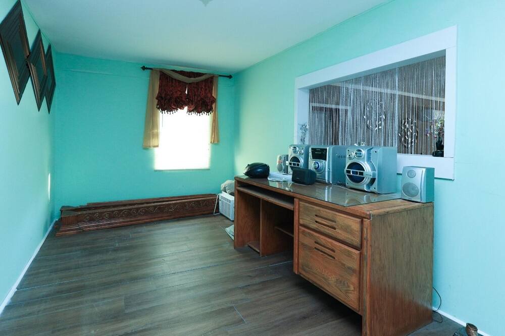 Photo of Bedroom in Hampton