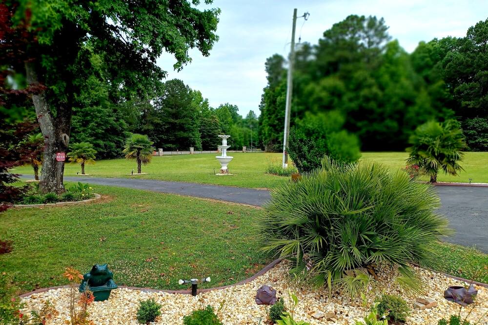 Photo of Outdoor in Hampton