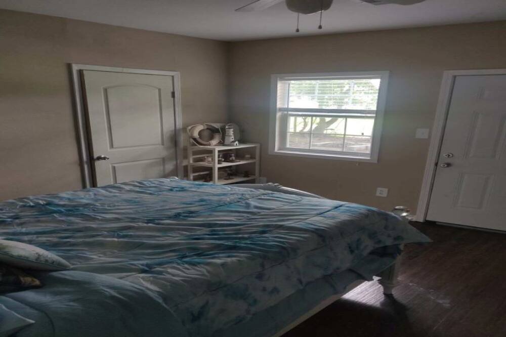 Photo of Bedroom in Palacios