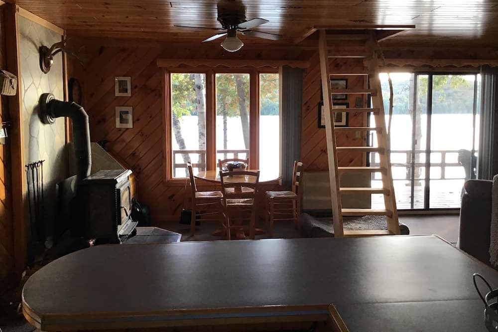 Photo of Livingroom in Grand Isle