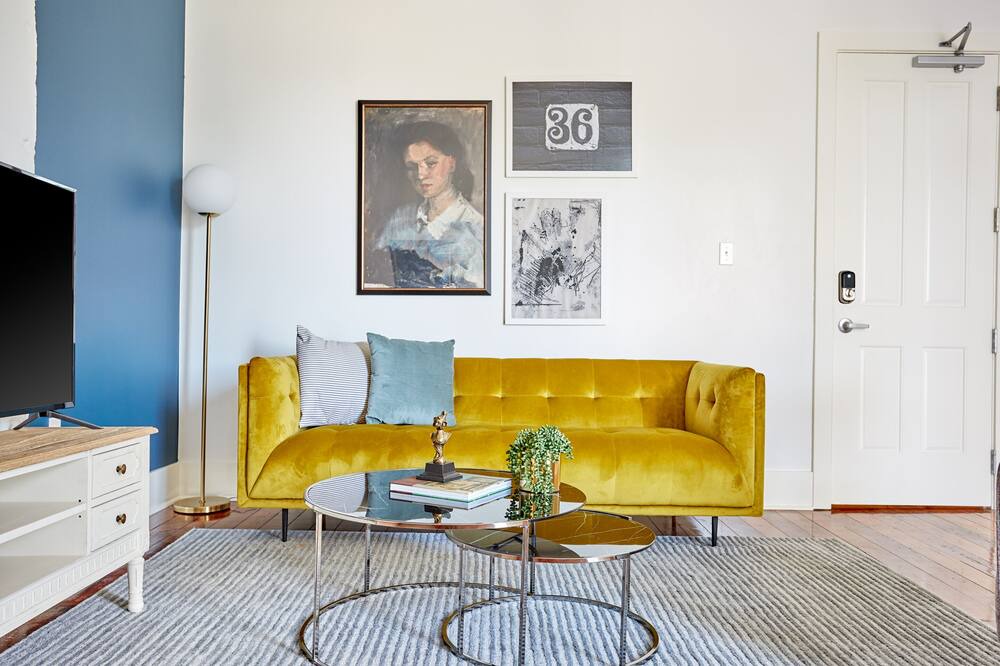 Photo of Livingroom in Faubourg Delachaise