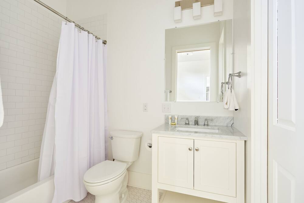 Photo of Bedroom in Faubourg Delachaise