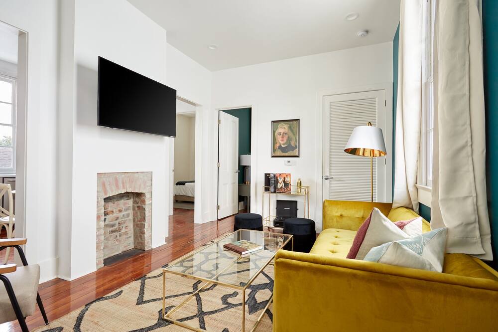 Photo of Livingroom in Faubourg Delachaise