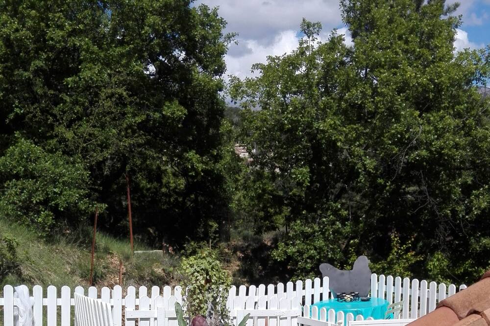 Photo of Outdoor in Chateauredon