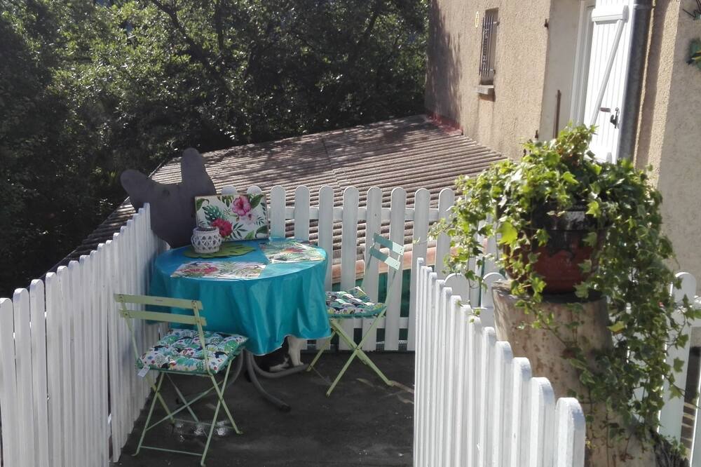 Photo of Patio Balcony in Chateauredon