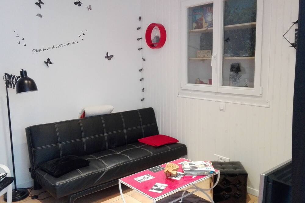 Photo of Livingroom in Chateauredon