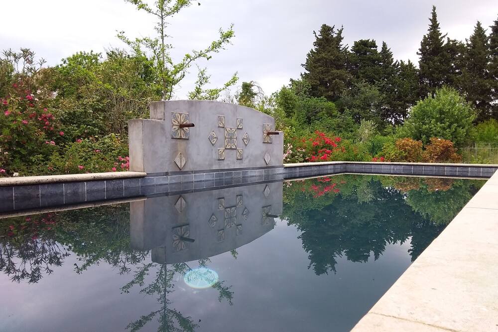 Photo of Outdoor in Loriol-du-Comtat