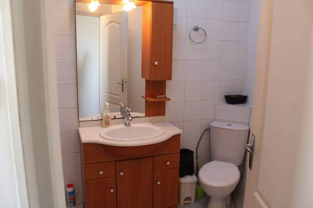 Photo of Bathroom in Rieux-Minervois