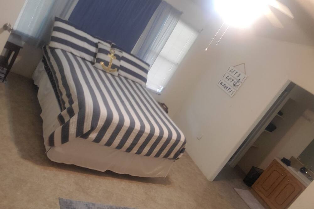 Photo of Bedroom in Checotah