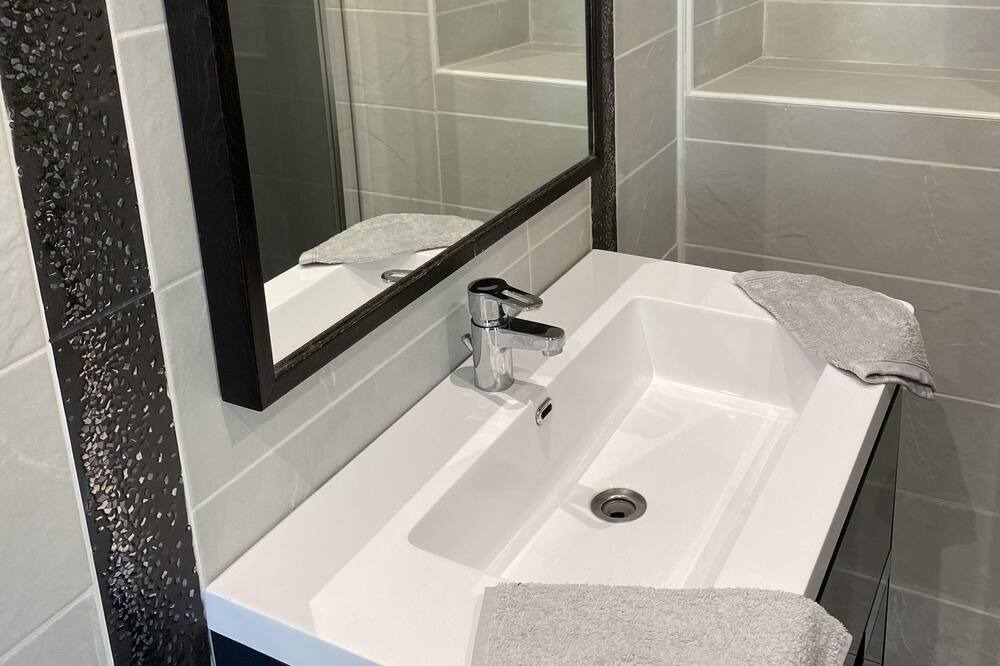Photo of Bathroom in Nouans-les-Fontaines