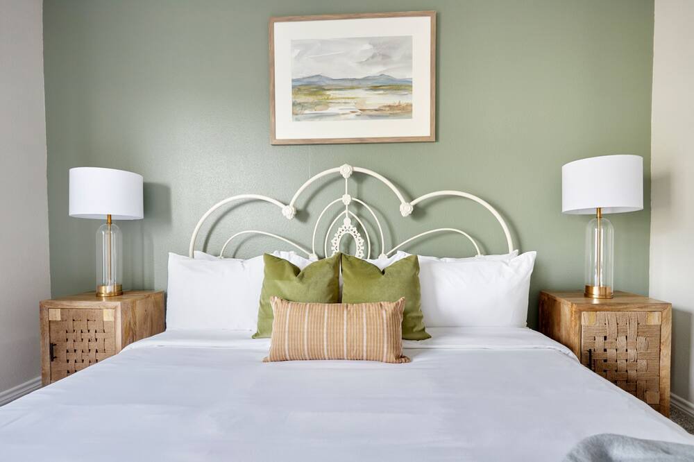Photo of Bedroom in Medical Center District